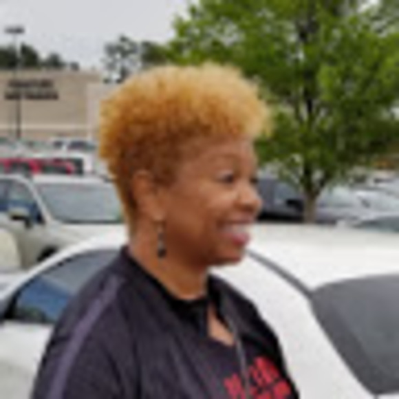 Meet your Posher, Beverly - Picture 1 of 1